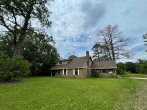 Building Photo - 348 Peach St