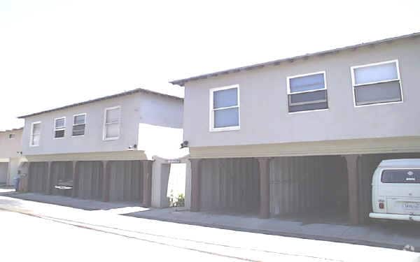 Building Photo - 1158-1172 Pittsfield Ln