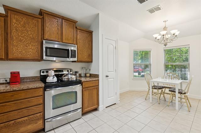 Foto del edificio - 913 Lovebird Ln