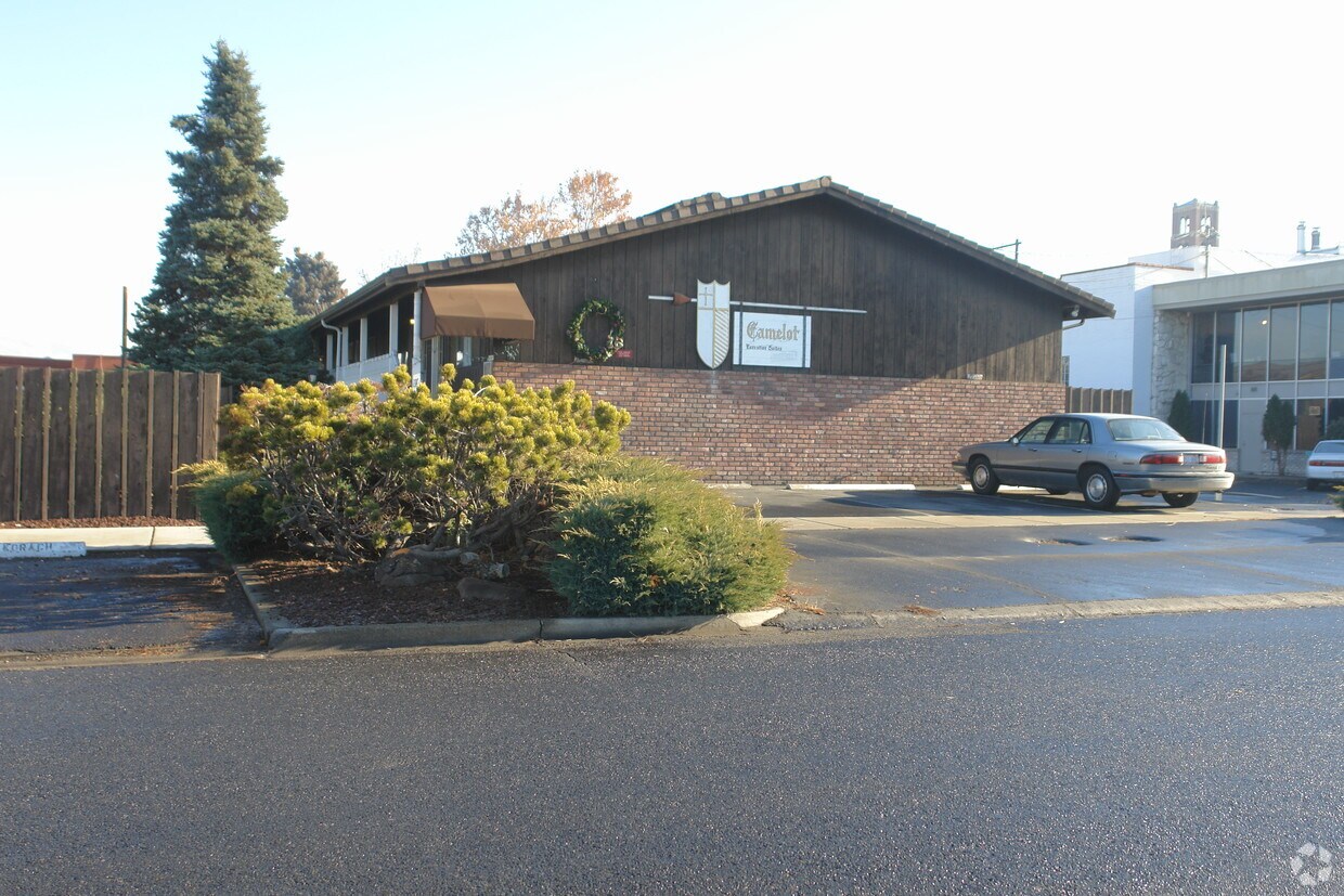 Building Photo - 7 N 9th Ave