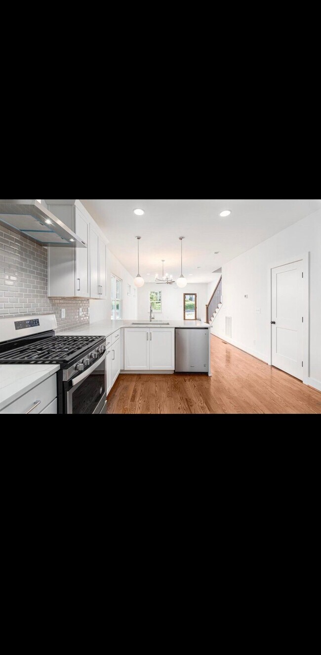 Building Photo - 1716 McKinney Ave