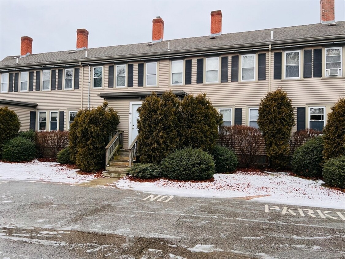Primary Photo - 36 N Spooner St