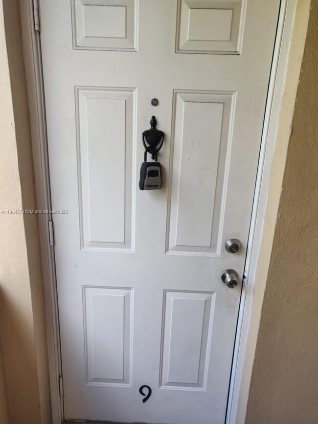 Building Photo - 2300 SW 3rd Ave