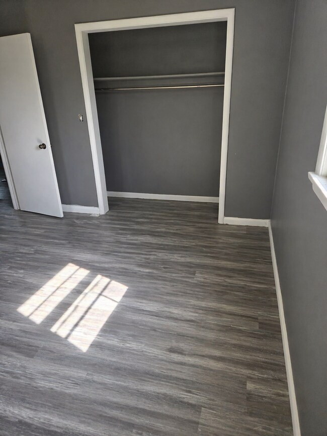 Foto del edificio - Cozy 2-Bedroom Home with Car Garage in Dixon!