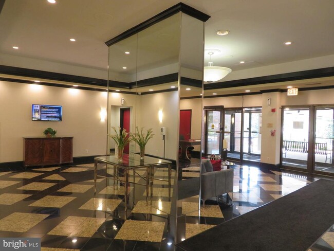 Foto del edificio - 1220 Blair Mill Rd