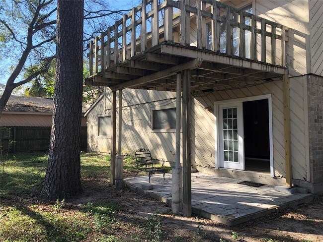 Building Photo - 17765 S Cypress Villas Dr