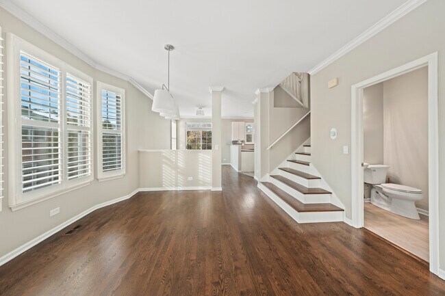 Foto del edificio - 2106 Rugen Rd