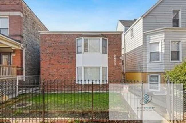 Building Photo - 2423 W Gunnison St
