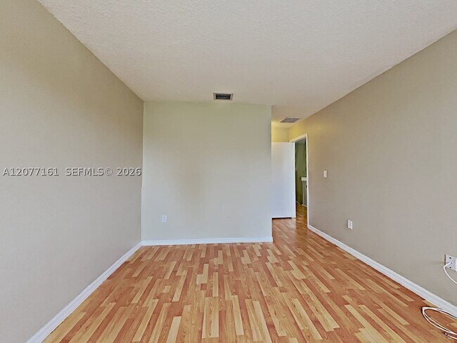 Foto del edificio - 5886 SW 162nd Path