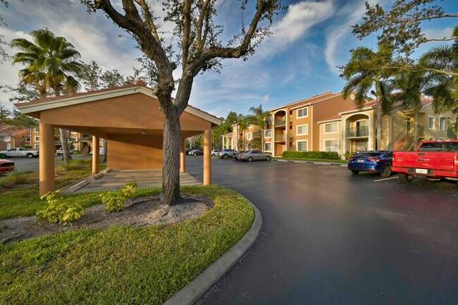 Building Photo - 1260 Wildwood Lakes Blvd