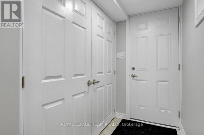 Building Photo - 775 Trojan Ave