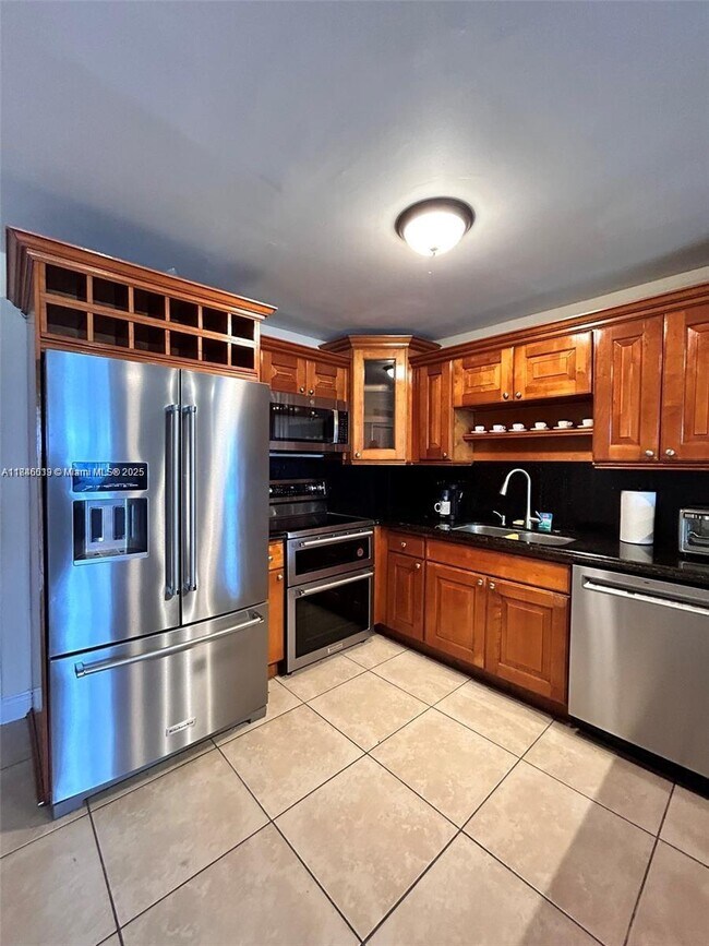 Foto del edificio - 5050 NW 7th St