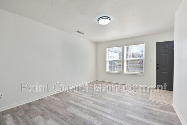 Foto del edificio - 321 W South Ave