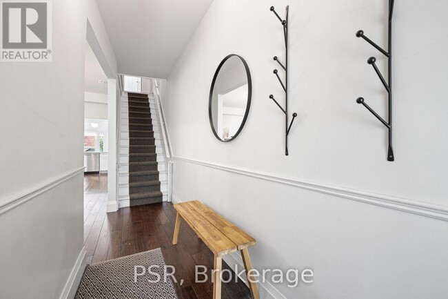 Building Photo - 183 Westmount Ave