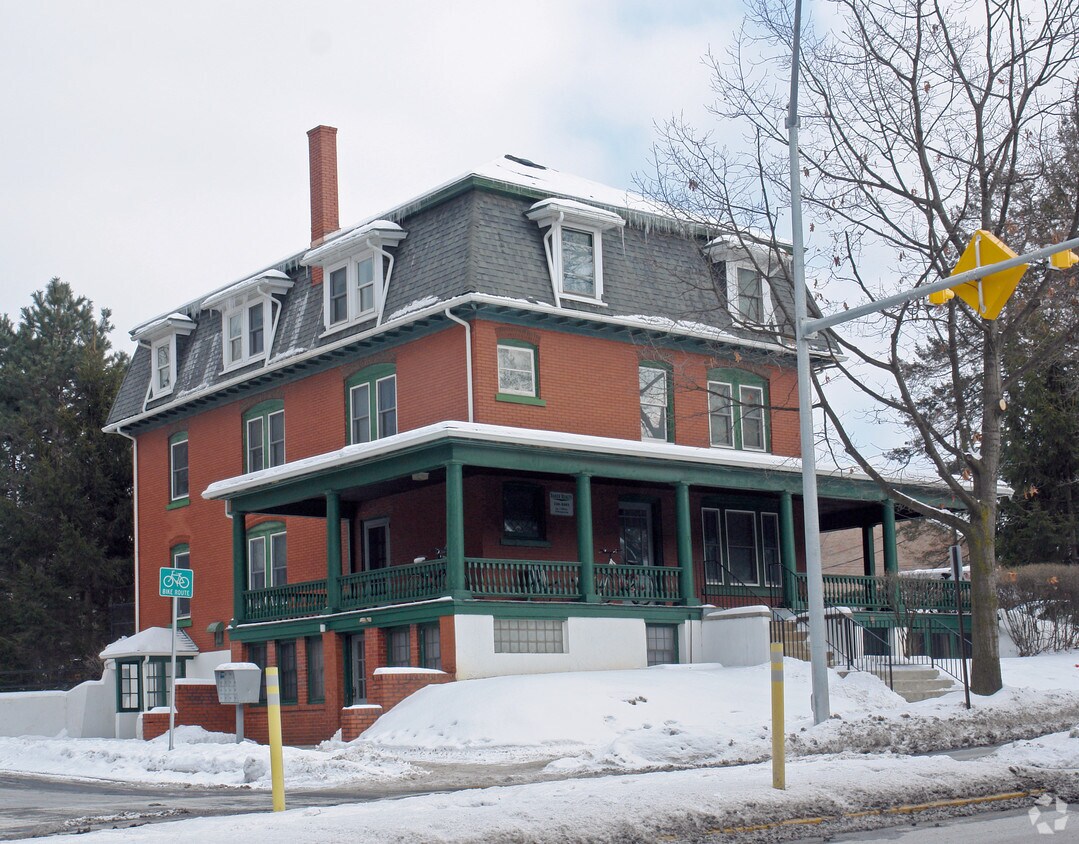 Primary Photo - 301 S Atherton St