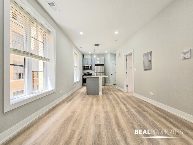 Foto del edificio - 428 W Belden Ave