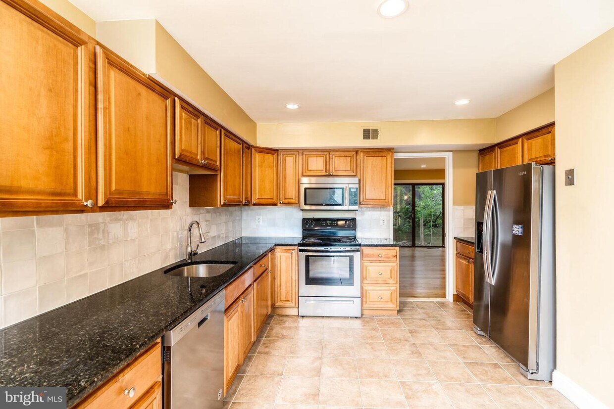 3134 Delburne Ct, Fairfax, VA 22031 Townhome Rentals in Fairfax VA