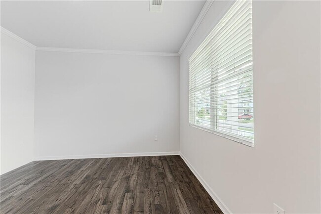 Building Photo - 545 King Vlg
