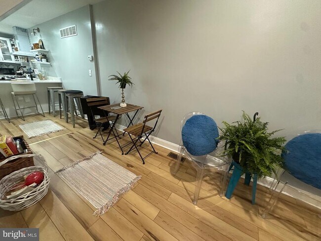 Foto del edificio - 2512 Nicholas St
