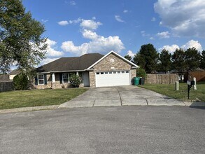 Building Photo - 5004 Pelican Ct