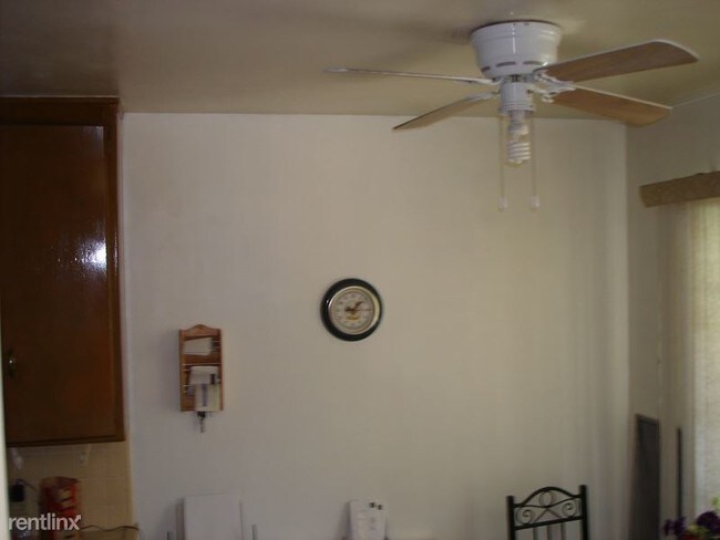 Foto del edificio - 455 N Moss St