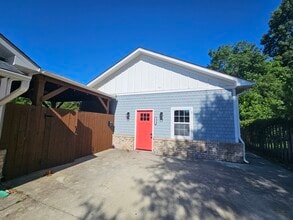 Building Photo - 621 Hadley Ct
