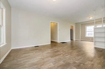 Building Photo - 5250 Marietta Dr S