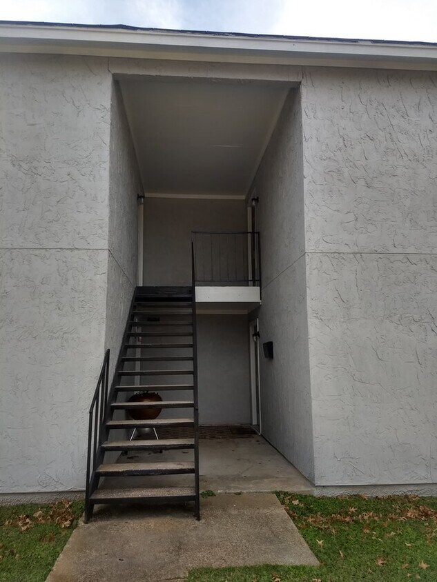 Primary Photo - 1603 Brentwood Dr