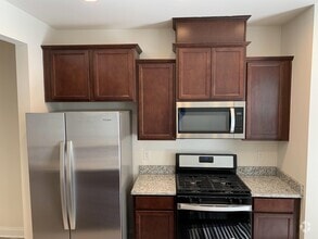 Building Photo - 4406 Bethel Park Dr