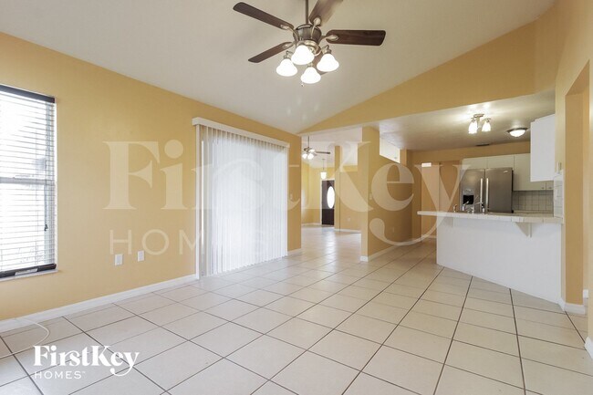 Foto del edificio - 471 Firestone St NE