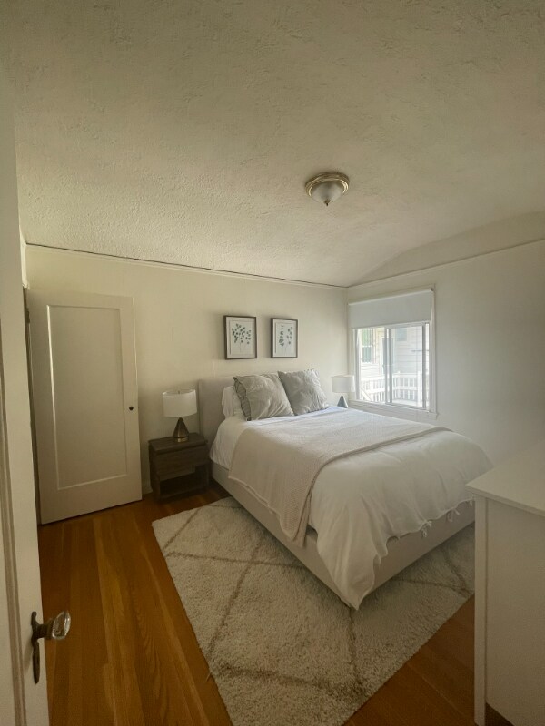 Foto del edificio - 2240 North Point St