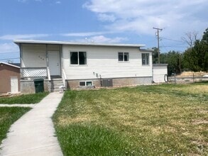 Building Photo - 345 E 400 N