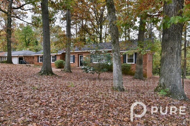 Building Photo - 128 Valcour Rd