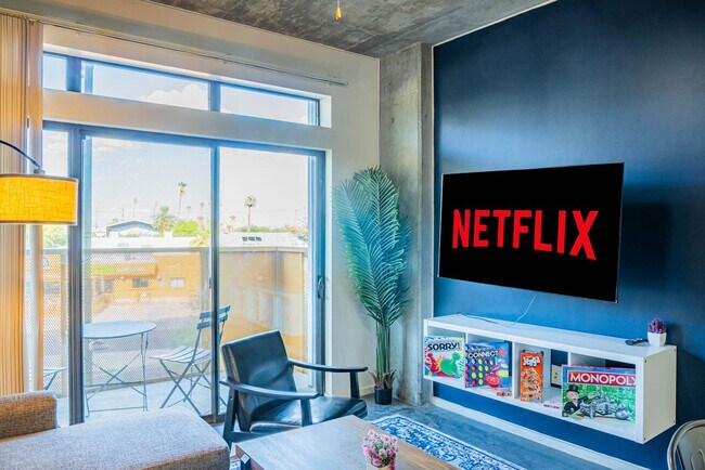 Foto del edificio - 333 E Roosevelt St