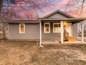 Building Photo - 750 Scottwood St