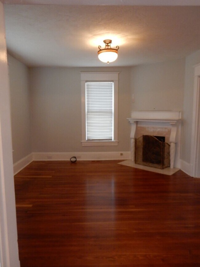 Foto del edificio - Spacious 3 BR home in Old SW, close to YMC...