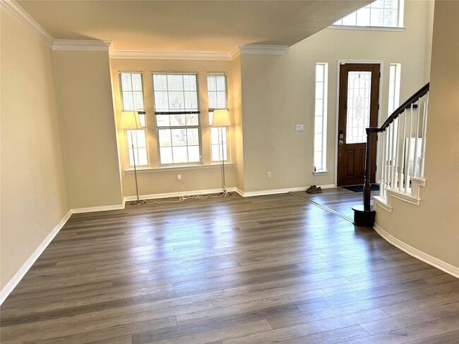 Building Photo - 8807 Splitarrow Dr