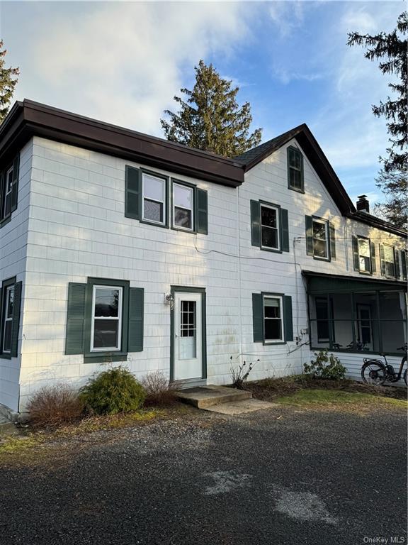 Primary Photo - 74 Yankee Folly Rd