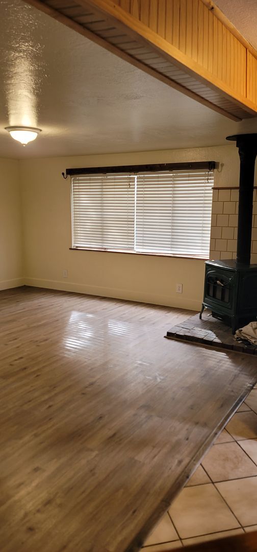 Foto del edificio - House For Rent!