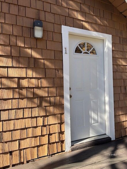 Foto del edificio - 52740 Pine Cove Rd