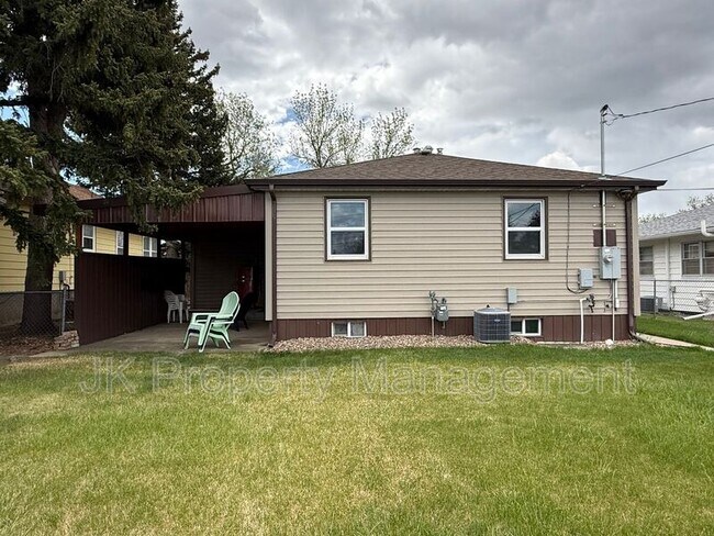 Foto del edificio - 3005 7th Ave N