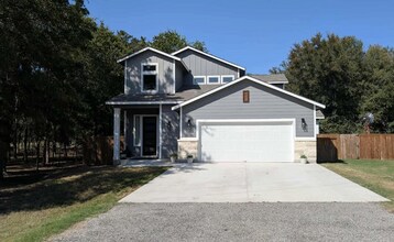 Building Photo - 110 Manana Ct