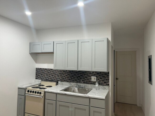 Foto del edificio - 3138 West Weymouth Street