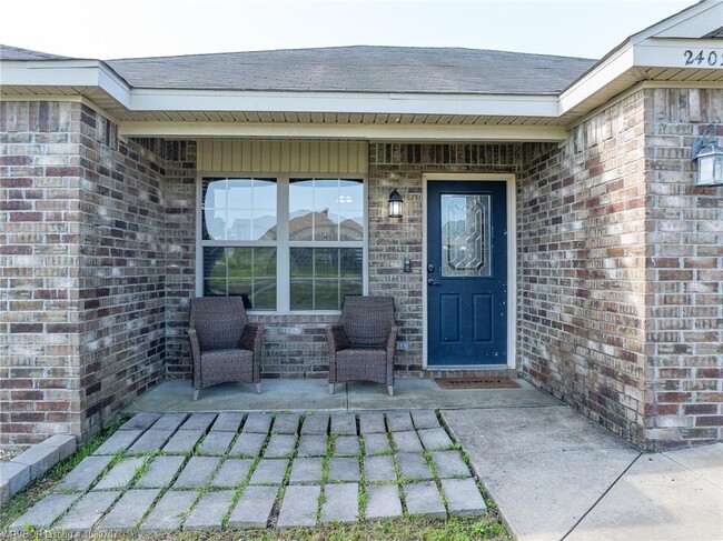 Foto del edificio - 2409 Crestview Ln