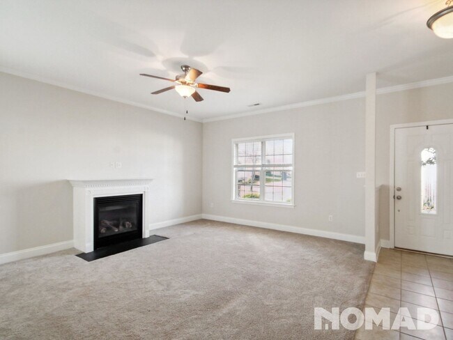 Foto del edificio - 2 Bedroom Townhome in Salisbury