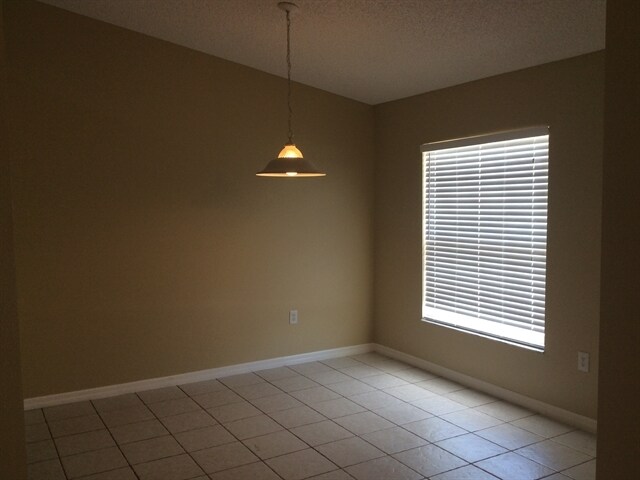 Foto del edificio - 574 Plumbago Road NW