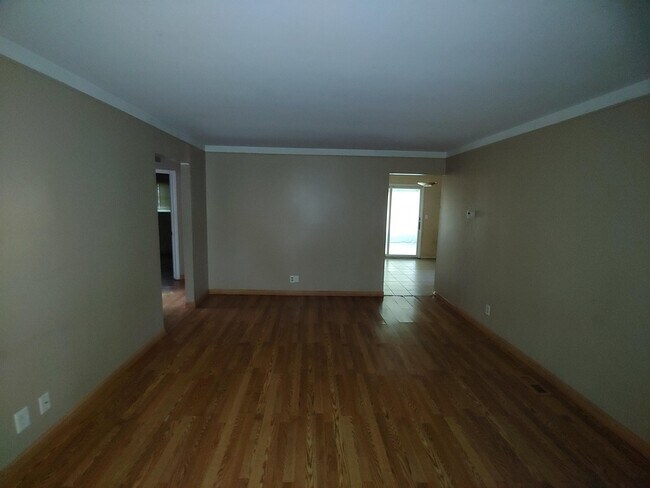 Foto del edificio - 25081 Patricia Ave