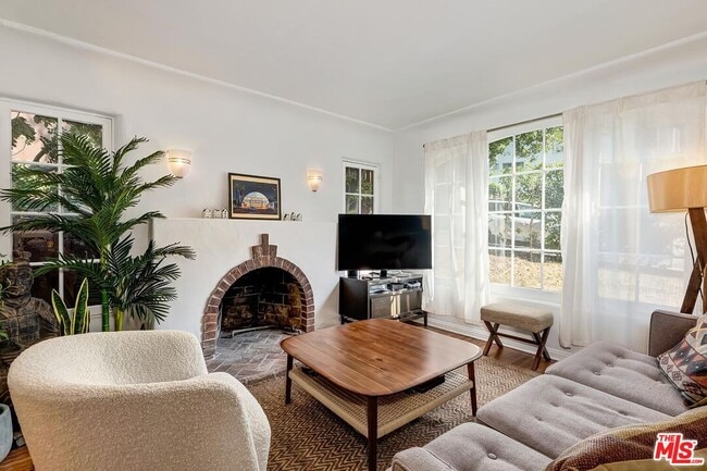 Foto del edificio - 3484 Oak Glen Dr