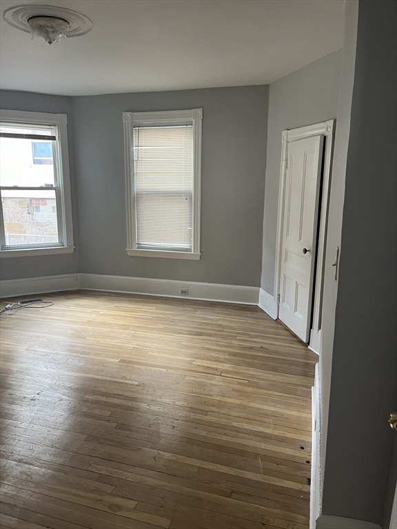 Building Photo - 10 Intervale St