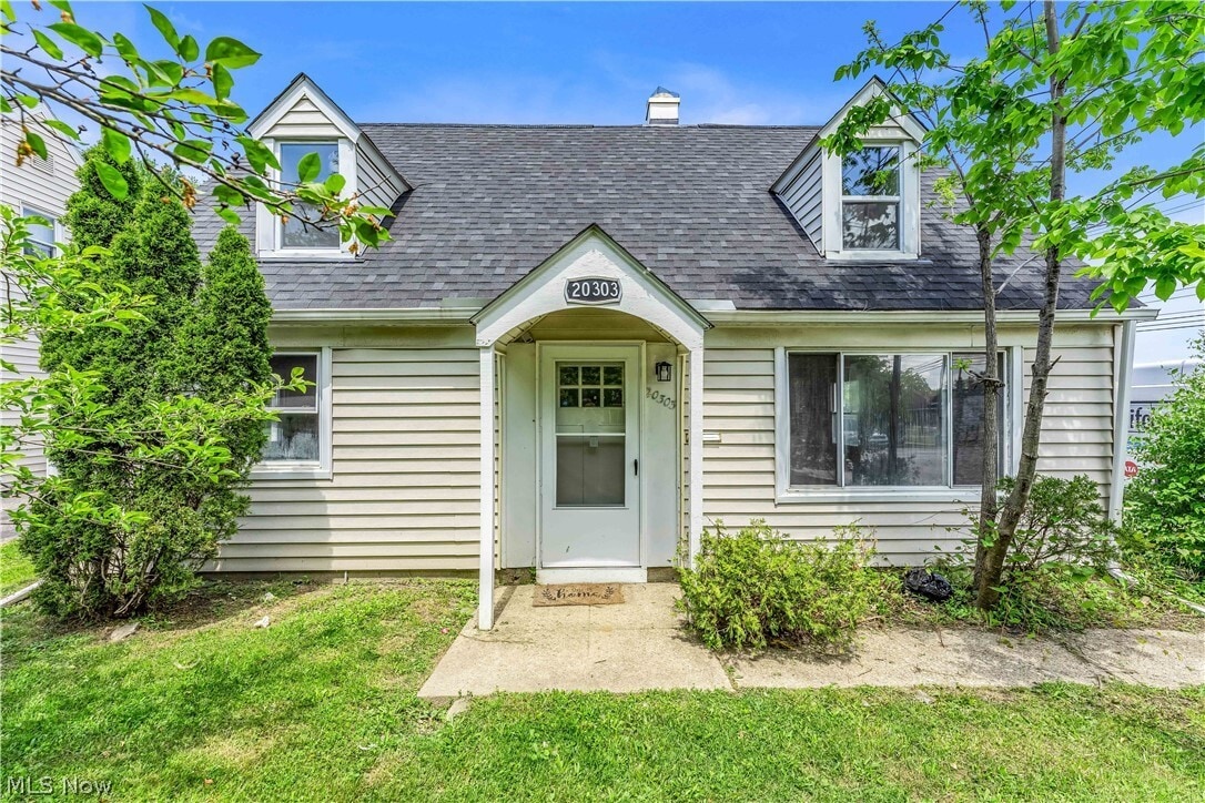 20303 Longbrook Rd, Warrensville Heights, OH 44128 House Rental in